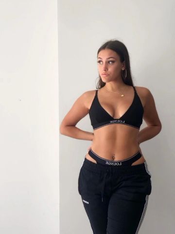 Ева